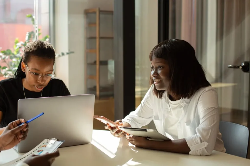 Key Benefits of an AI HR Chatbot